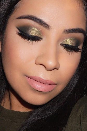 Amazing Glitter Christmas Makeup Ideas