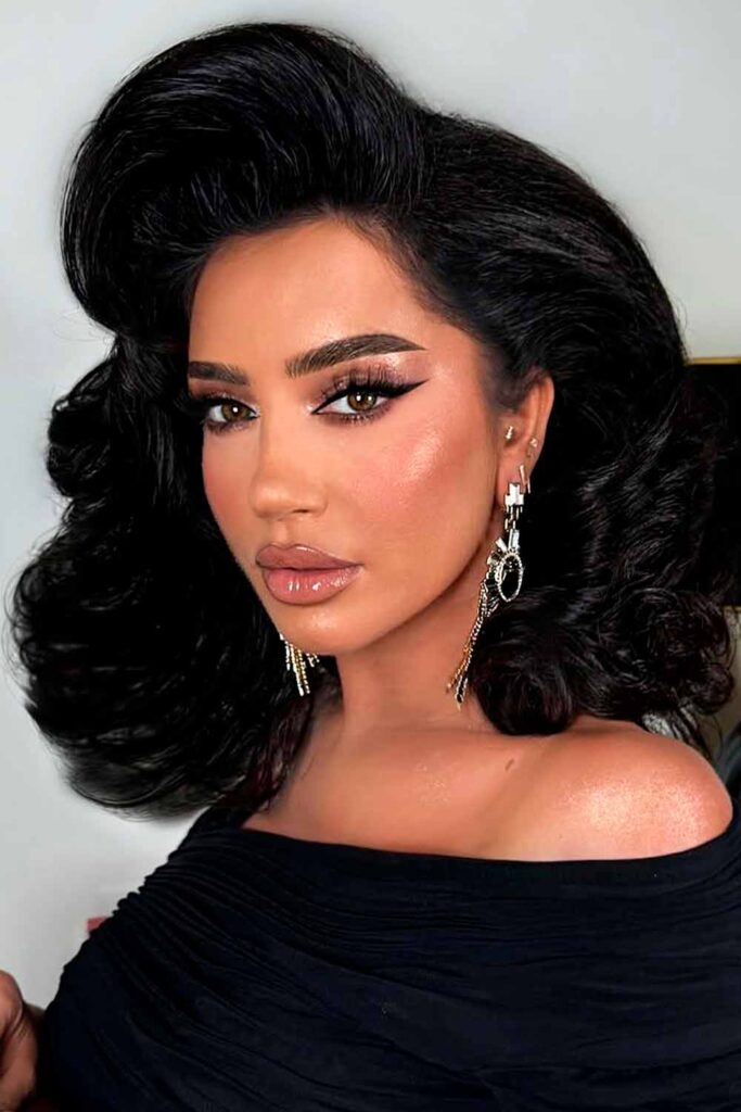 makeup-ideas-valentines-day-sharp-liner-683x1024-1